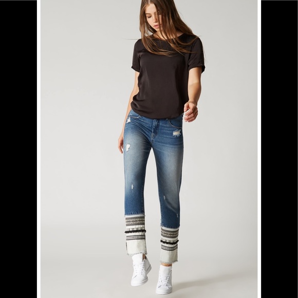 Blank NYC Denim - Blanknyc Distressed Miss Molly Straight Leg